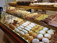 Heidi's Patisserie food