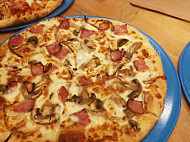 Domino's Pizza Av. Castilla La Mancha food