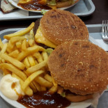Palmen Grill Dentro