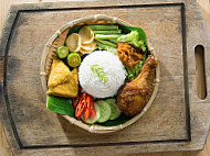 Rumah Makan Salero Nusantara food