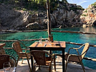 Ca's Patro March, Cala Deia food