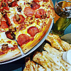 Round Table Pizza food