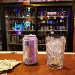 M M Bar Grill Dentro