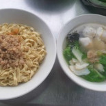 Yap Noodle ā Yè Xī Dāo Yú Yuán Miàn Cibo