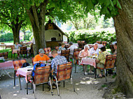 Lindenhof food