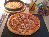 Pizza Hut food