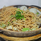 Sizlling Claypot Langkawi Parade food