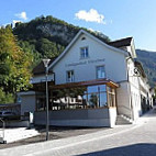 Gasthof Hirschen outside