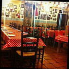 La Andaluza inside