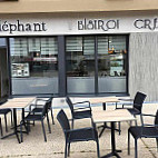 L'éléphant inside