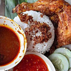 Nasi Kukus Ayam Dara Taman Melati food