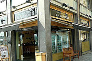 Gelateria La Romana outside