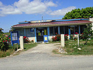 La Guinguette De La Plage inside