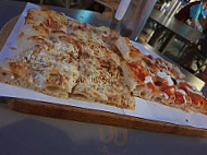 Iris Pizza food