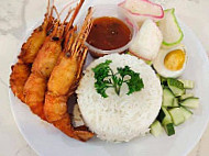 Cengkih Cafe food