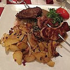 Cafe-Restaurant Schwarz food