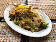 Siri Thai Cuisine East food