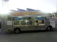 Viva Taco Azteca Truck outside