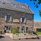 Auberge Du Petit Planchat outside