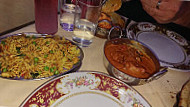 Rozi's Tandoori House food