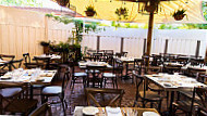 Strada In The Grove food