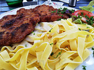 Hafengaststätte food