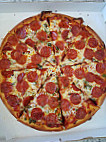 Wedgewood Fernandos Pizza food