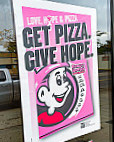 Hungry Howie's Pizza outside