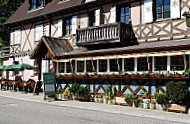 La Petite Auberge outside