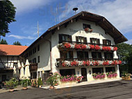 Alpengasthof Hochberg outside