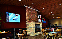 Redd's Roadhouse Restaurant inside