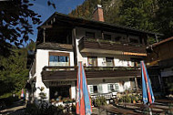 Gasthaus Pension Zur Kugelmuhle outside