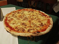 Pizzeria Vesuvio food