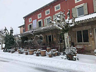 Auberge Du Paradis inside