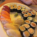 Shinyu Sushi House food