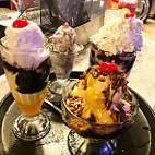 Wilson's Ice Cream Parlor food