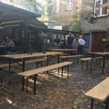 Substanz Biergarten Kneipe Cibo