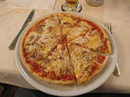 Pizzeria Ristorante Roma food