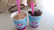 Baskin-robbins outside