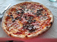 Pizzeria La Boreana food