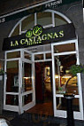 La Castagnas outside