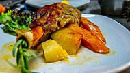 Gurme Restaurant & Weinlounge food