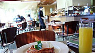 M Restaurant - Mercure Sydney Parramatta food