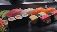 Natsu Sushi 1070 food