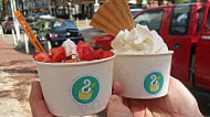 Sorelli´s Frozen Yogurt Und Eisbar food