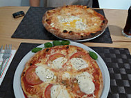 Pizzeria Milano food