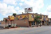 Big Texas Bar and Grill outside