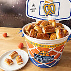 Auntie Anne's food