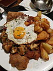 Schnitzelhaus food