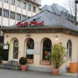 Cafe Pinel Esterno